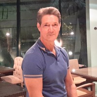 Stephen Hurlow