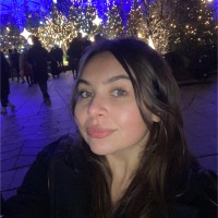 Yasmine Iguertsira