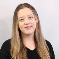 Mia Ortega