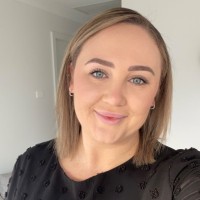 Holly Brunette