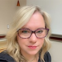 Lyndsay Davis