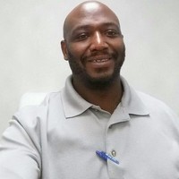 Robert Mayes