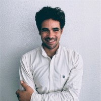Álvaro L.