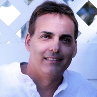 Robert Naia
