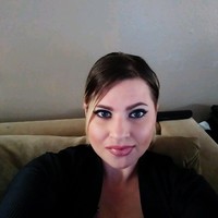 Stefanie Scroggins