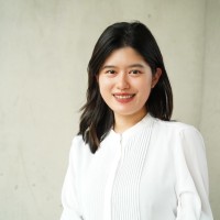 Aichun L.
