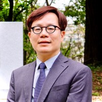 Yongbum Park