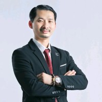 THOMAS LEE