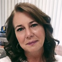 Traci Hart