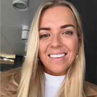 Laura Fernee