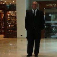 Robert Romero Valencia