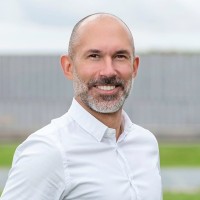 César González García