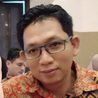 Ari Bowo
