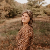 Laura Van den Broeck