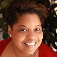 Natasha Alexander, Lpc