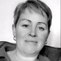 Louise Dando