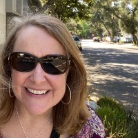 Lynn Deward