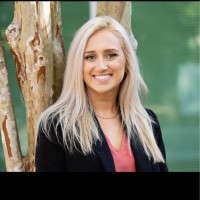 Darby Burk, Pe