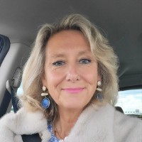 Anneke Van Der Velden