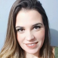 Amanda Neves