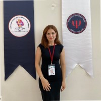 Büşra Haliloğlu