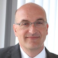 Dr. Ralf Weigl