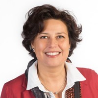 Julia Veenendaal