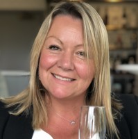Nicola May