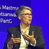Bettina Offer