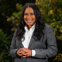 Ariel Curry