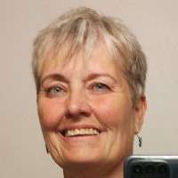 Yvonne Buch