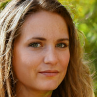 Anne Miller