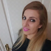 Violeta R.