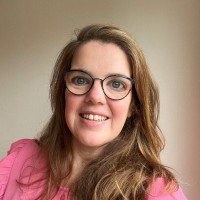 Janneke Van Es - In ‘T Hout