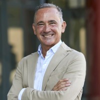 ★ Lluís Anaya