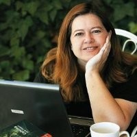 Carmen Fernández Etreros