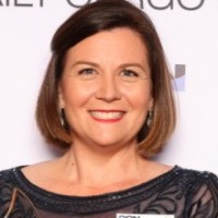 Amanda Bradfield