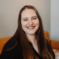 Annalise Apicella