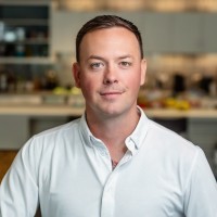 Travis Mayor, Mba