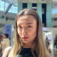 İrem Genç