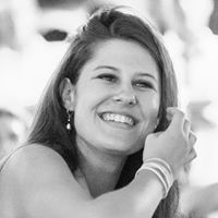 Estelle Mas