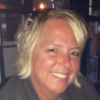 Linda Graves