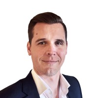Jeff Karlsson, Cfa