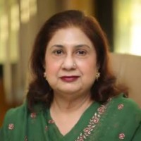 Dr Umbreen Javed