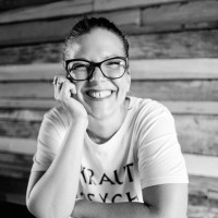 Veronique Rhys Evans