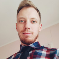 Дмитрий Слесаренко