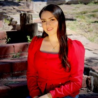 Ana Leticia Flores