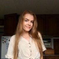 Alicia Price