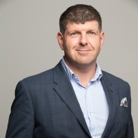 Christopher (Chris) Hughes （大電機）