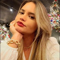 Débora Bezerra